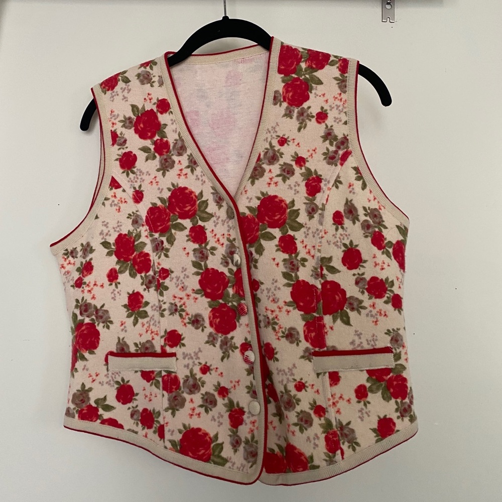 Vintage rose sweater vest